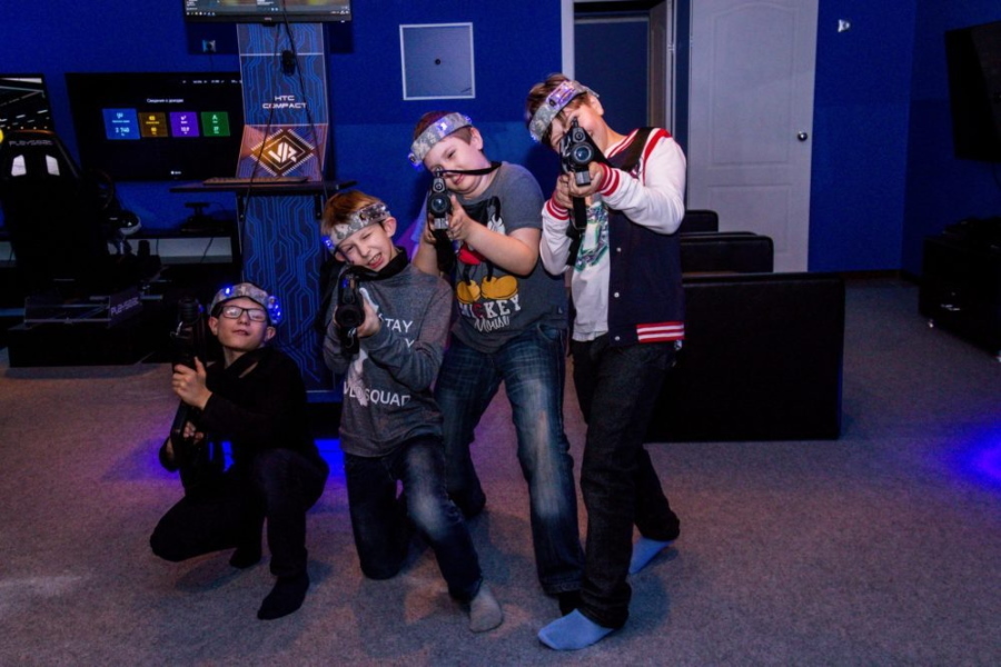 Квест в реальности Лазертаг от компании VR-Клуб Квест в реальности Лазертаг от компании VR-Клуб